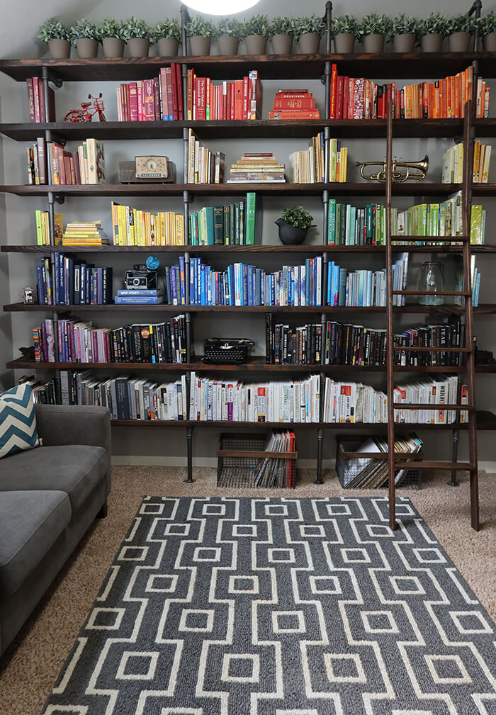 How To Style Bookshelves - Studio DIY