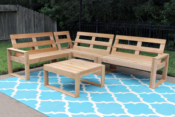 Build and Outdoor Sectional with Cedar